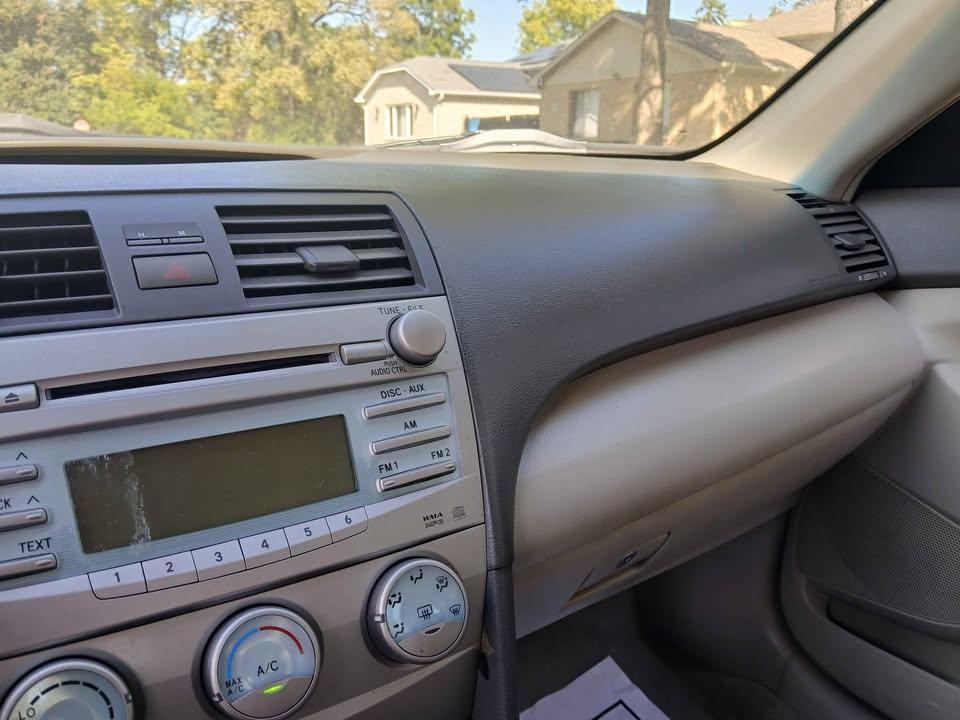 Toyota Camry 4dr Sdn I4 Auto XLE (Natl) 2007