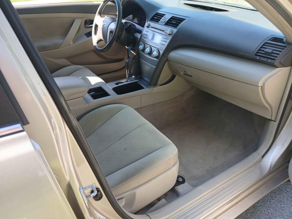 Toyota Camry 4dr Sdn I4 Auto XLE (Natl) 2007