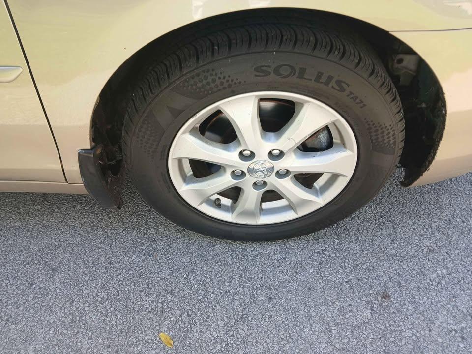 Toyota Camry 4dr Sdn I4 Auto XLE (Natl) 2007