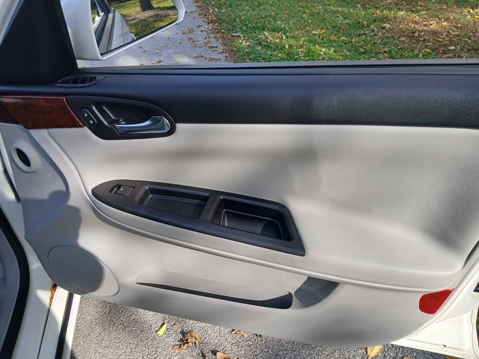 Chevrolet Impala 4dr Sdn 3.5L LT 2007