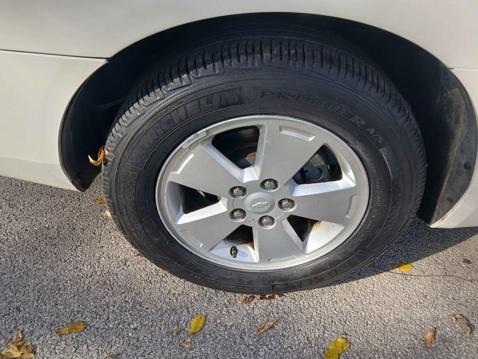 Chevrolet Impala 4dr Sdn 3.5L LT 2007