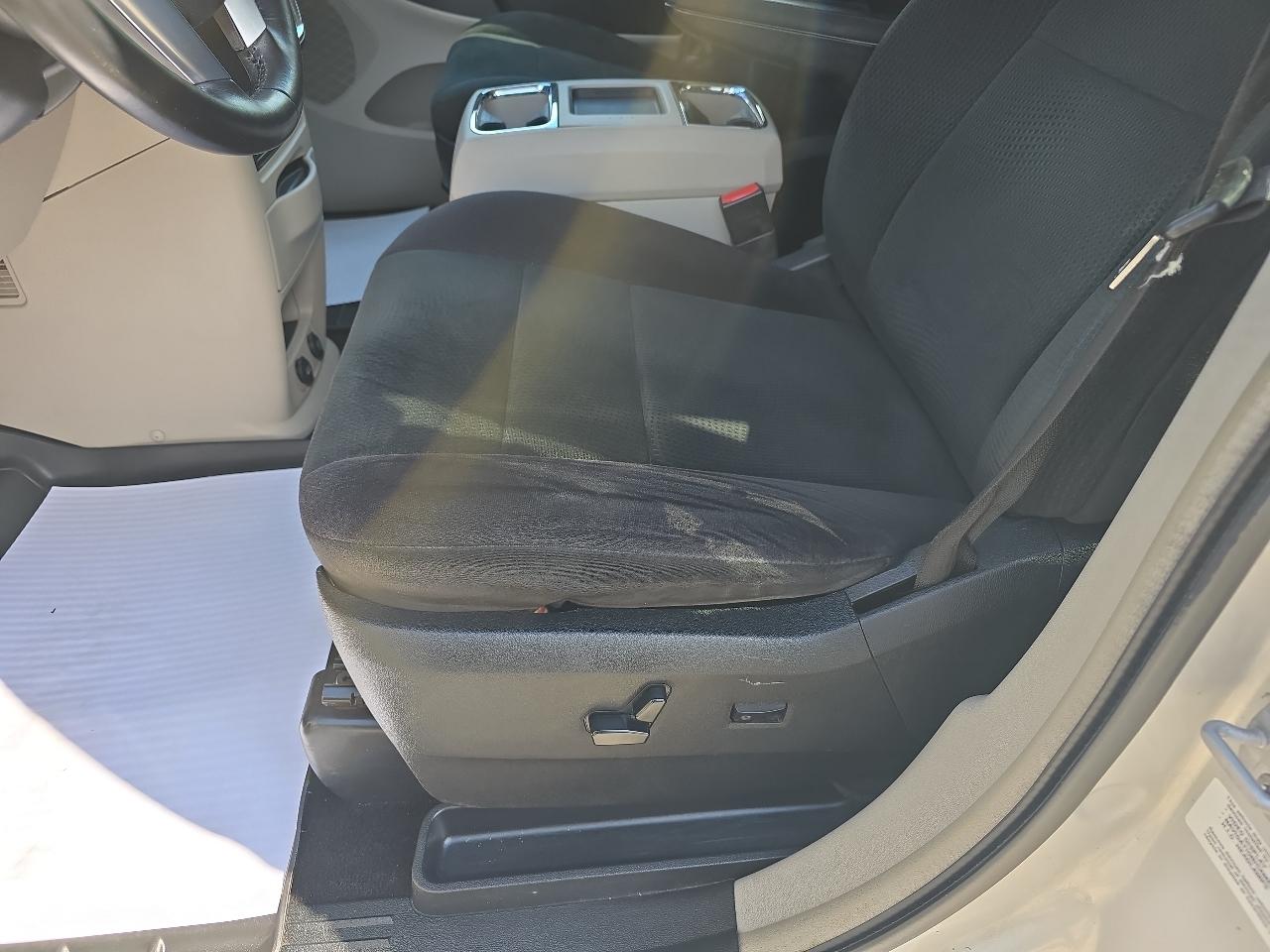 Chrysler Town & Country Touring 2011