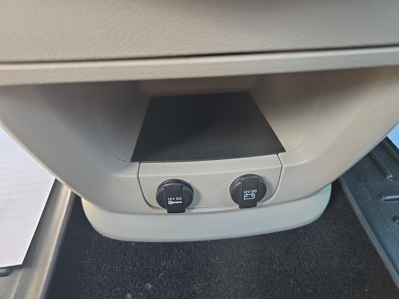 Chrysler Town & Country Touring 2011