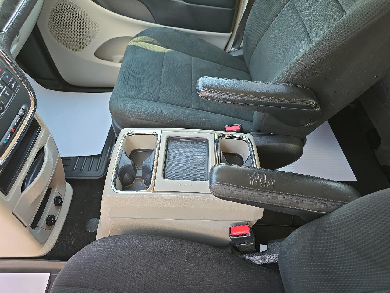 Chrysler Town & Country Touring 2011