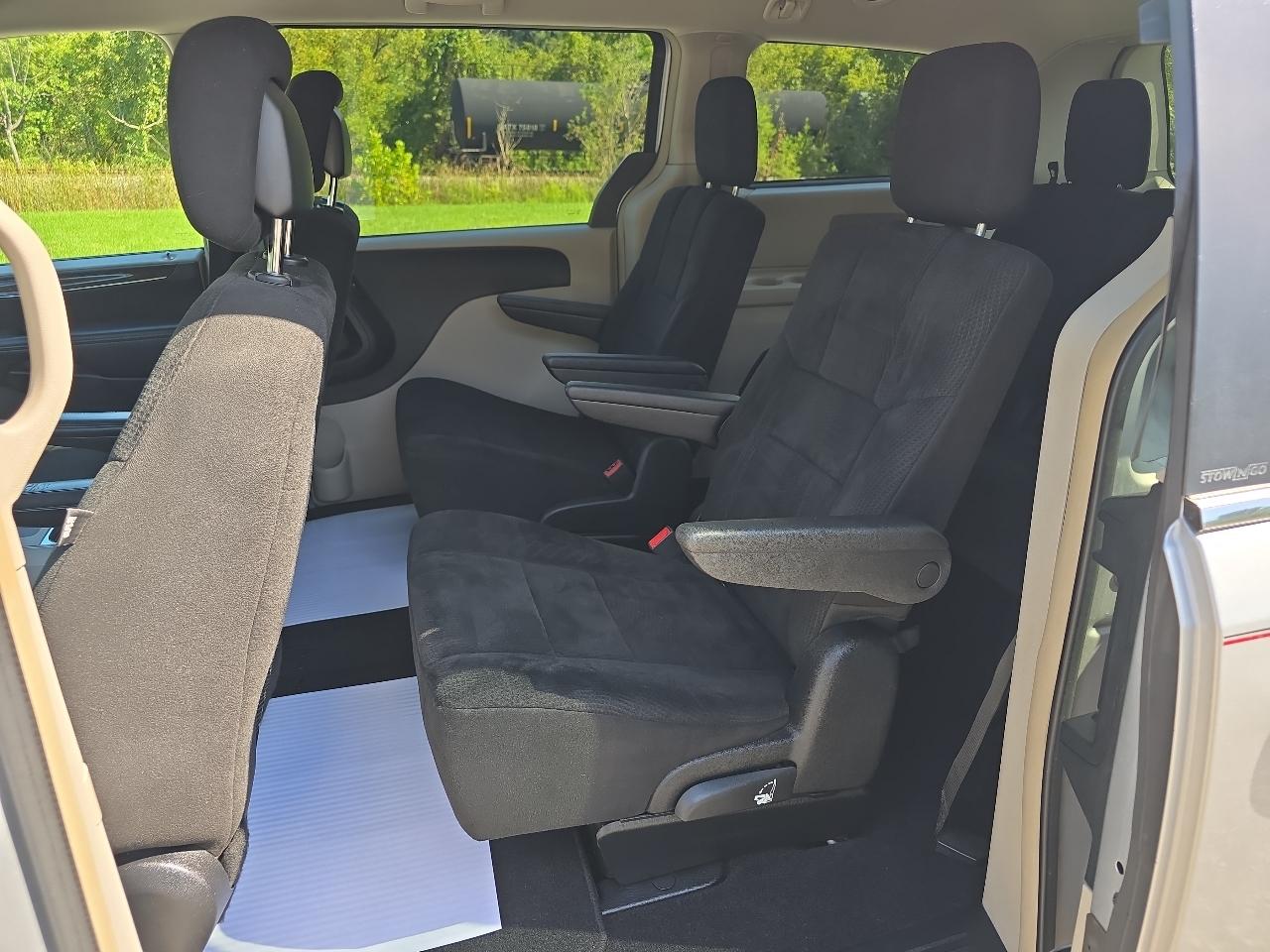 Chrysler Town & Country Touring 2011