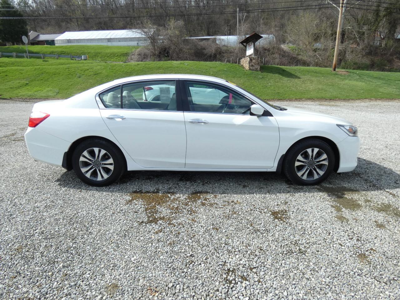Honda Accord LX Sedan CVT 2013
