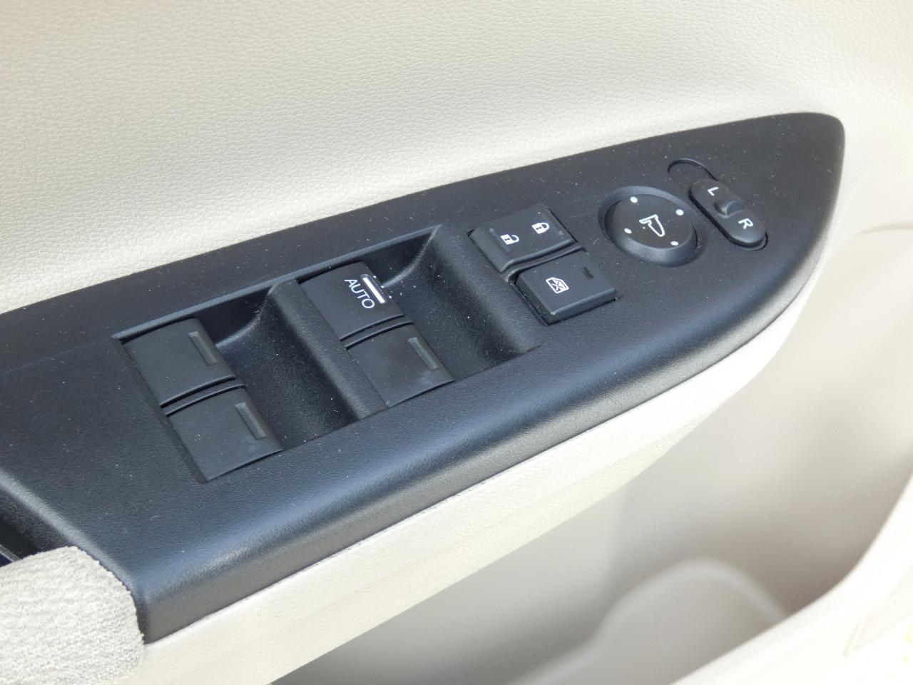 Honda Accord LX Sedan CVT 2013