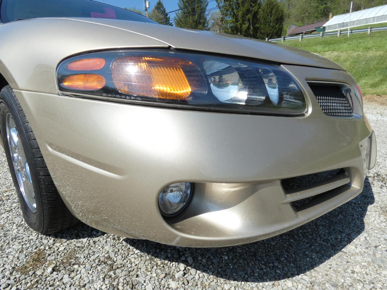 Pontiac Bonneville SE 2005