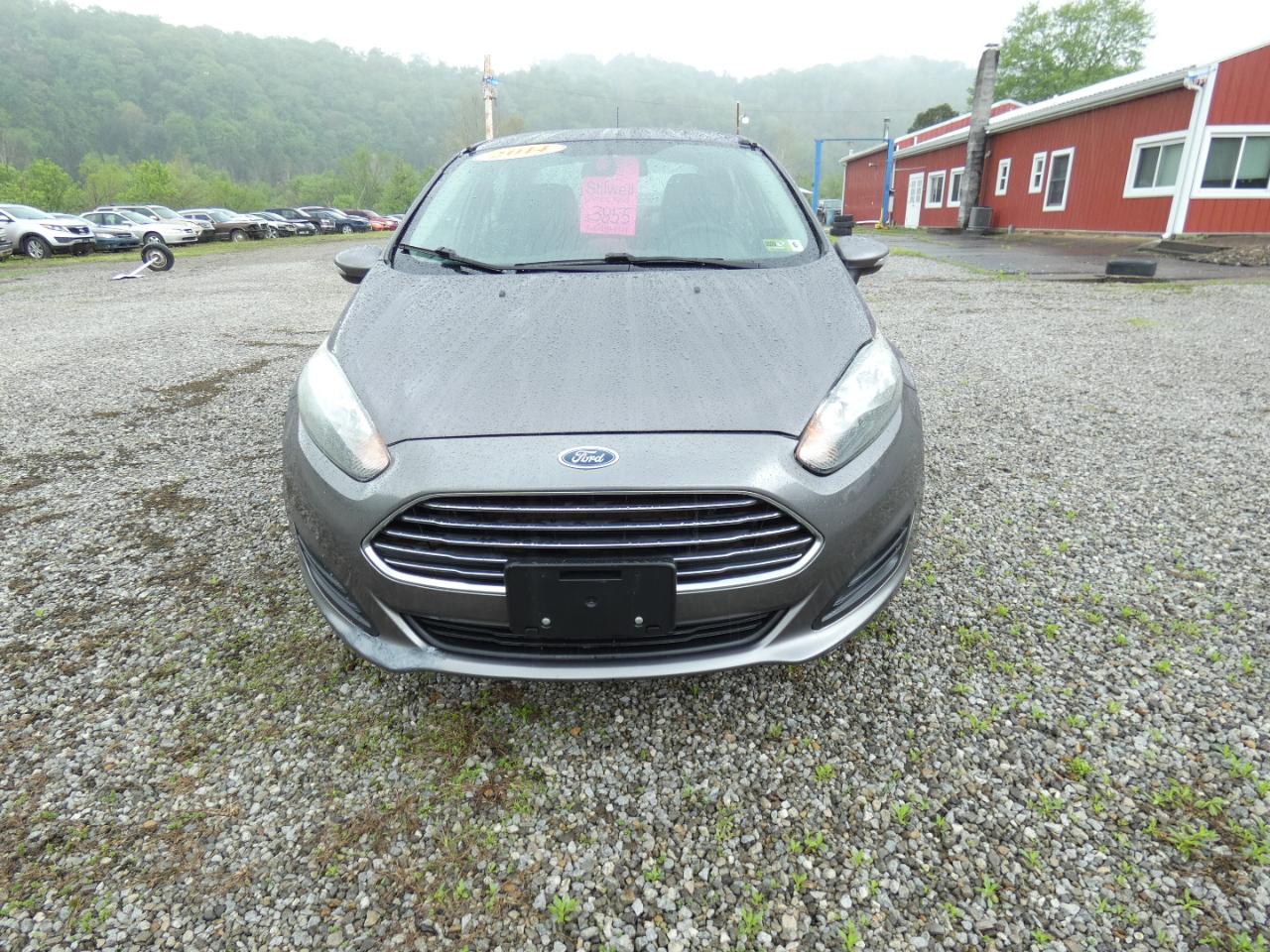 Ford Fiesta SE Sedan 2014