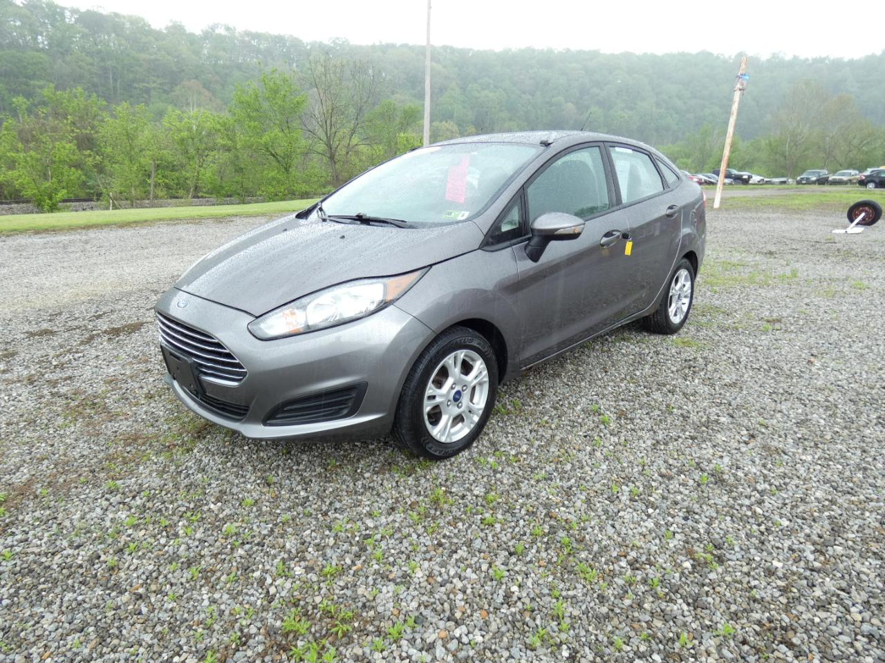 Ford Fiesta SE Sedan 2014