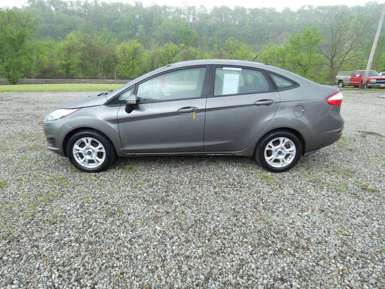 Ford Fiesta SE Sedan 2014