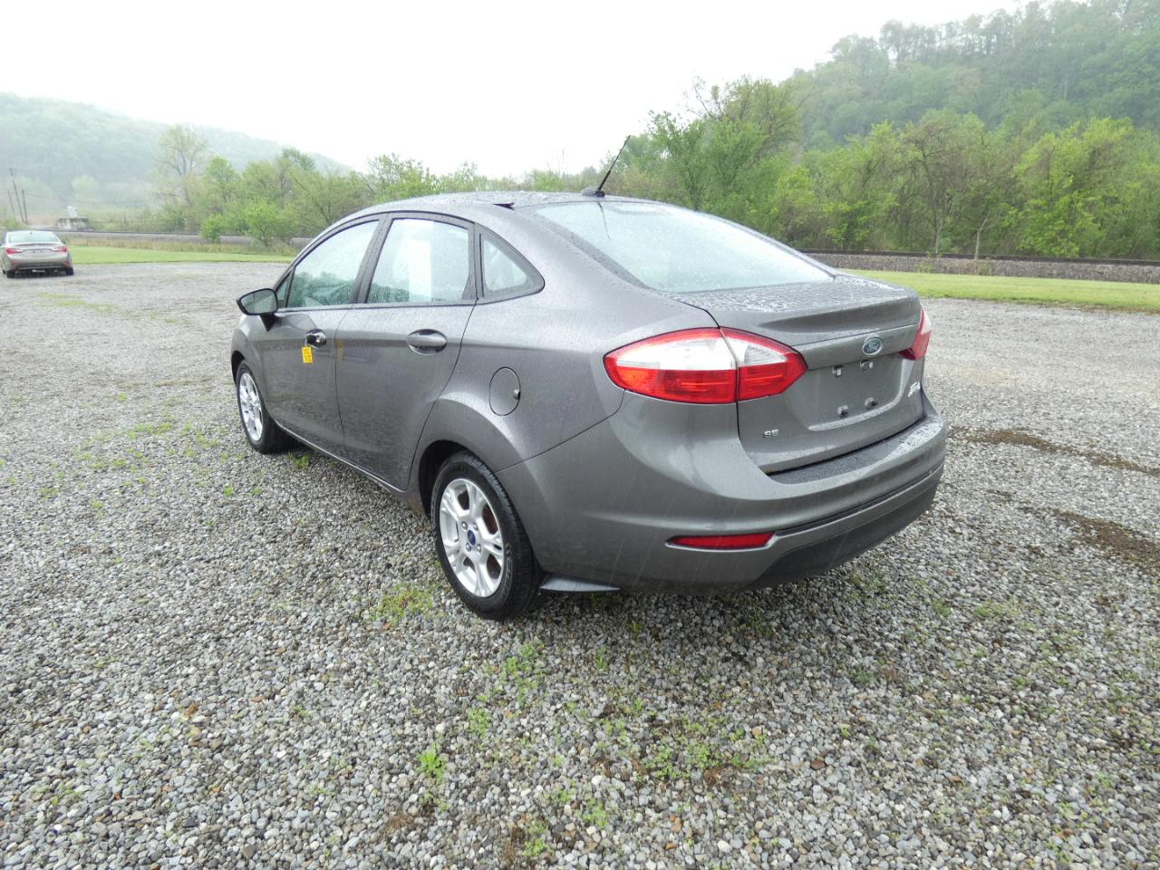 Ford Fiesta SE Sedan 2014