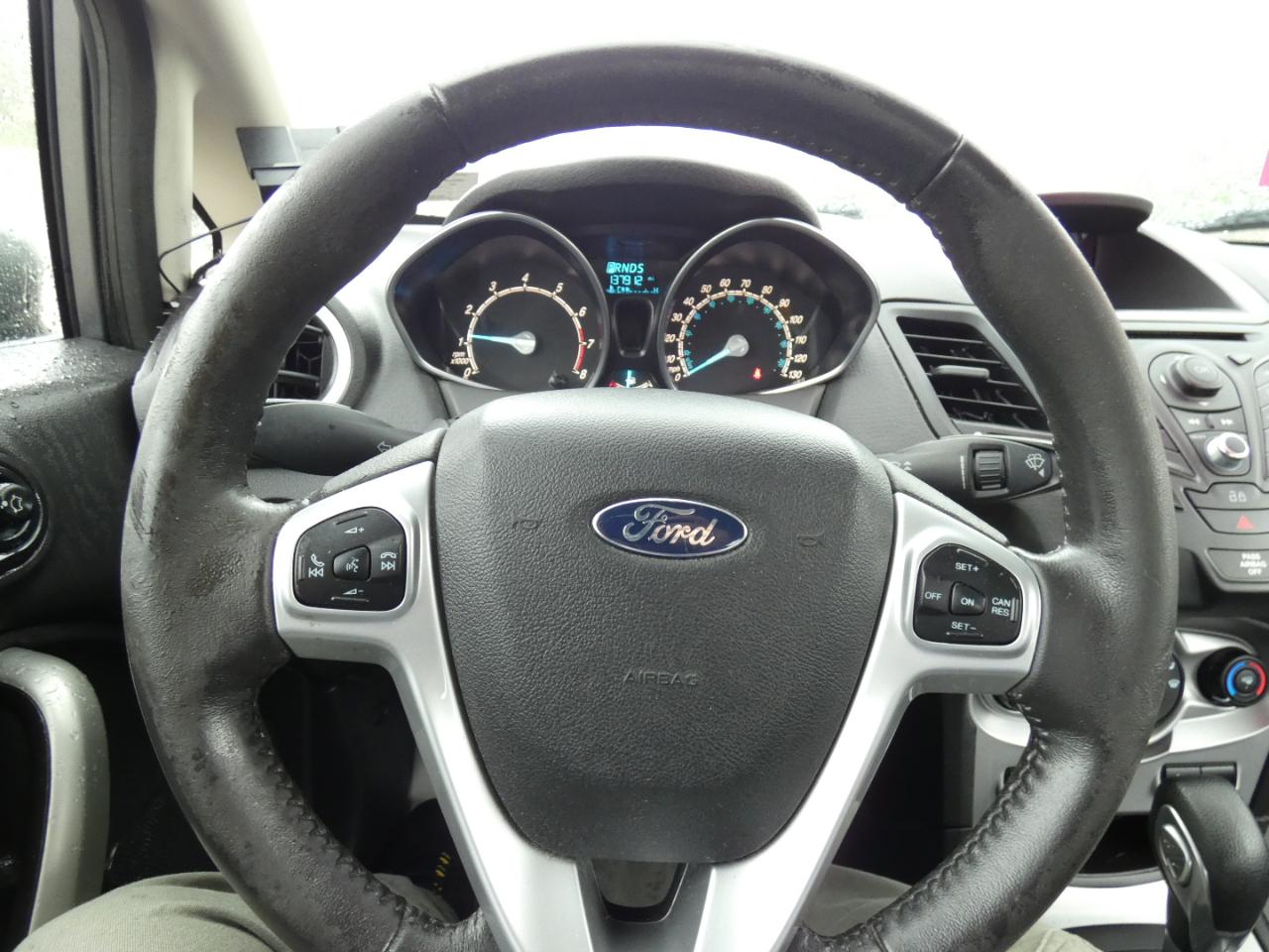 Ford Fiesta SE Sedan 2014