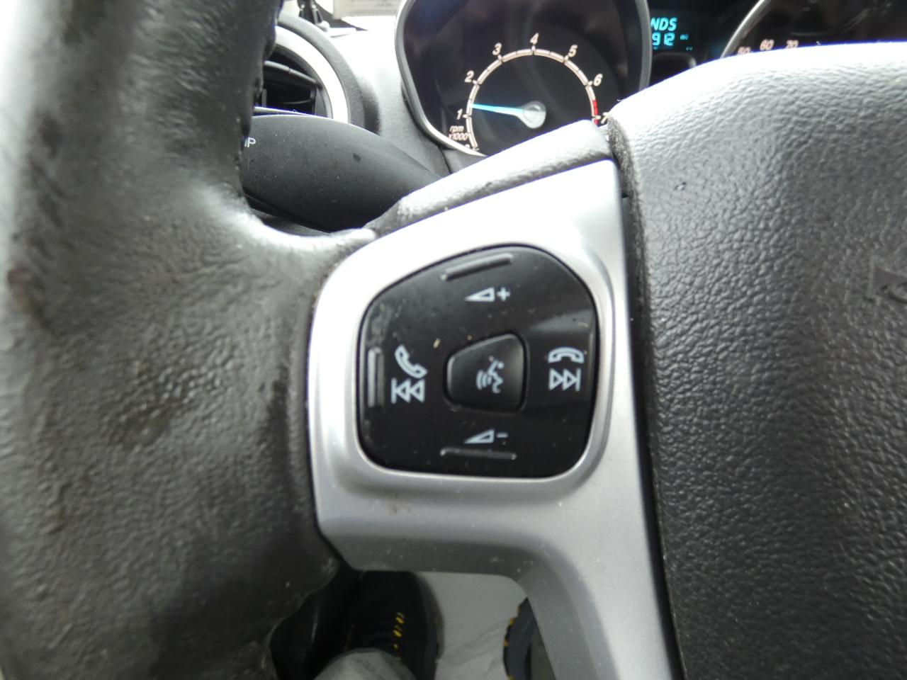 Ford Fiesta SE Sedan 2014