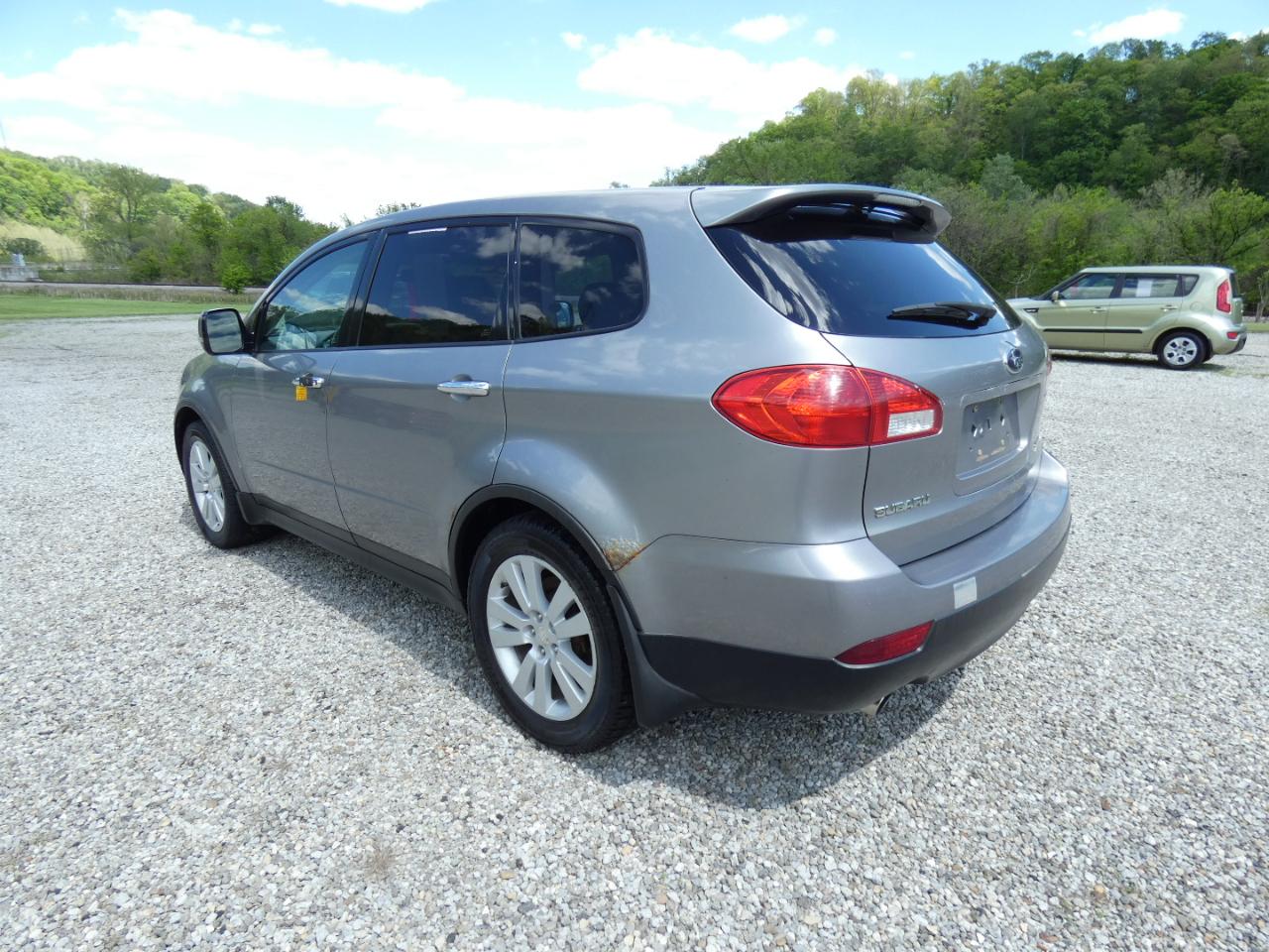Subaru Tribeca 5-Passenger 2008
