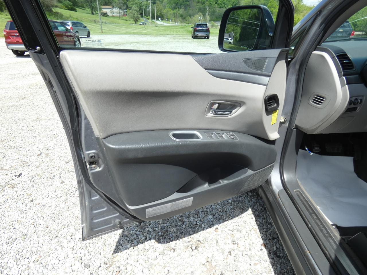 Subaru Tribeca 5-Passenger 2008