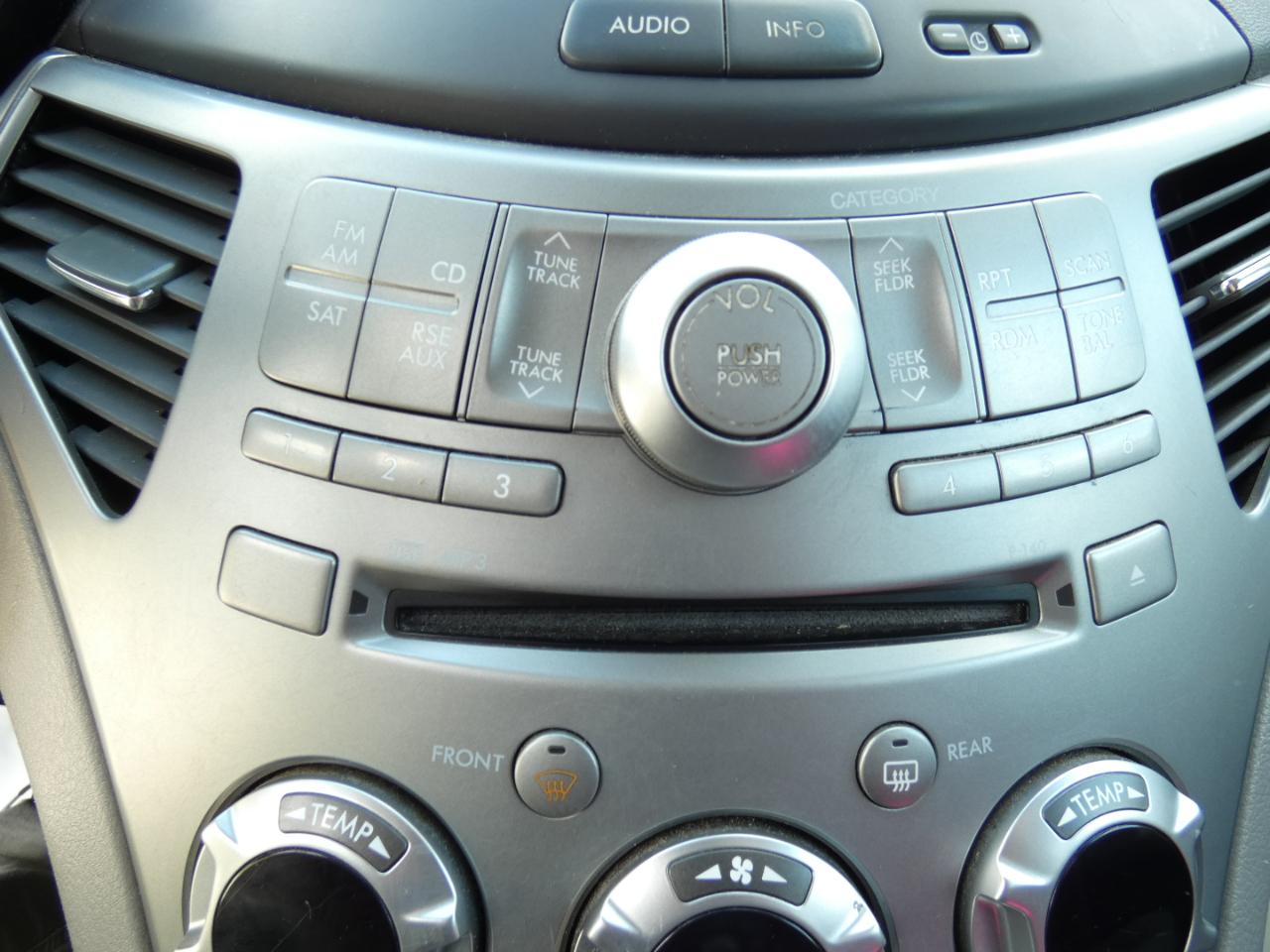 Subaru Tribeca 5-Passenger 2008