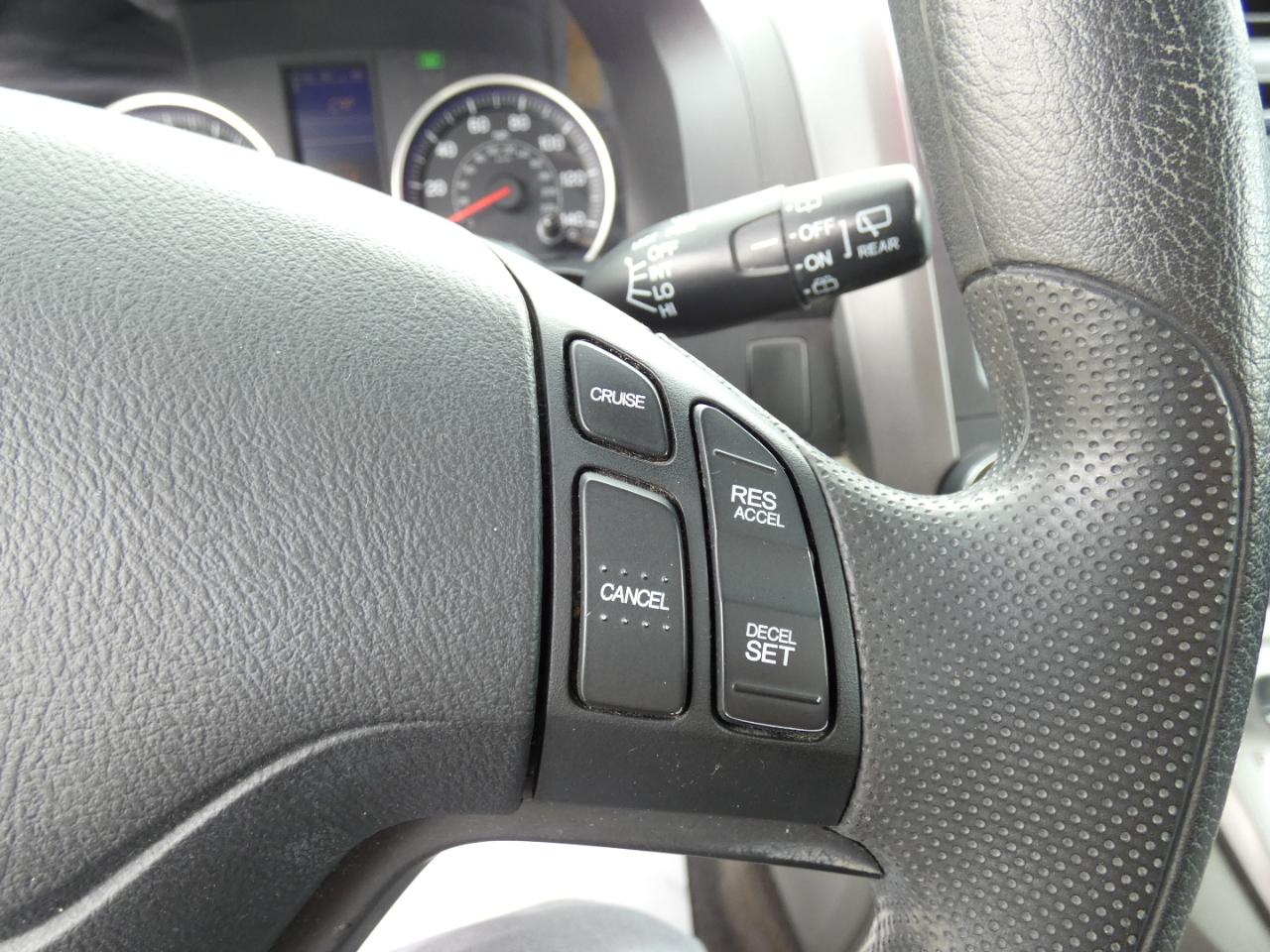 Honda CR-V LX 4WD 5-Speed AT 2011