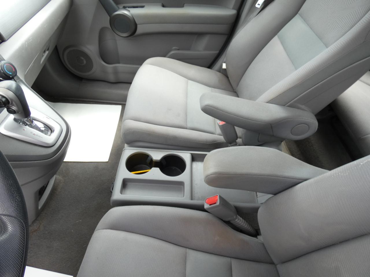 Honda CR-V LX 4WD 5-Speed AT 2011