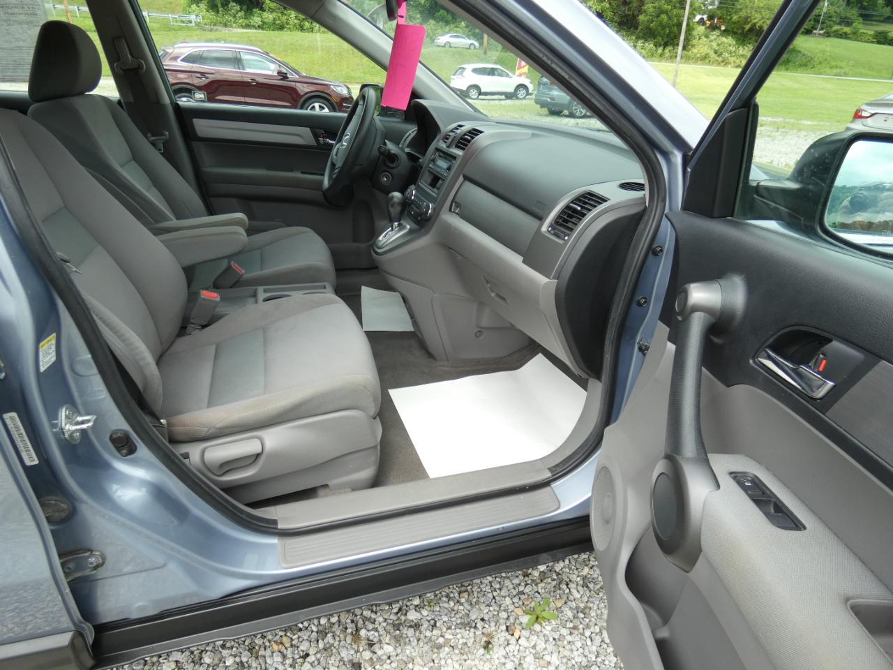 Honda CR-V LX 4WD 5-Speed AT 2011