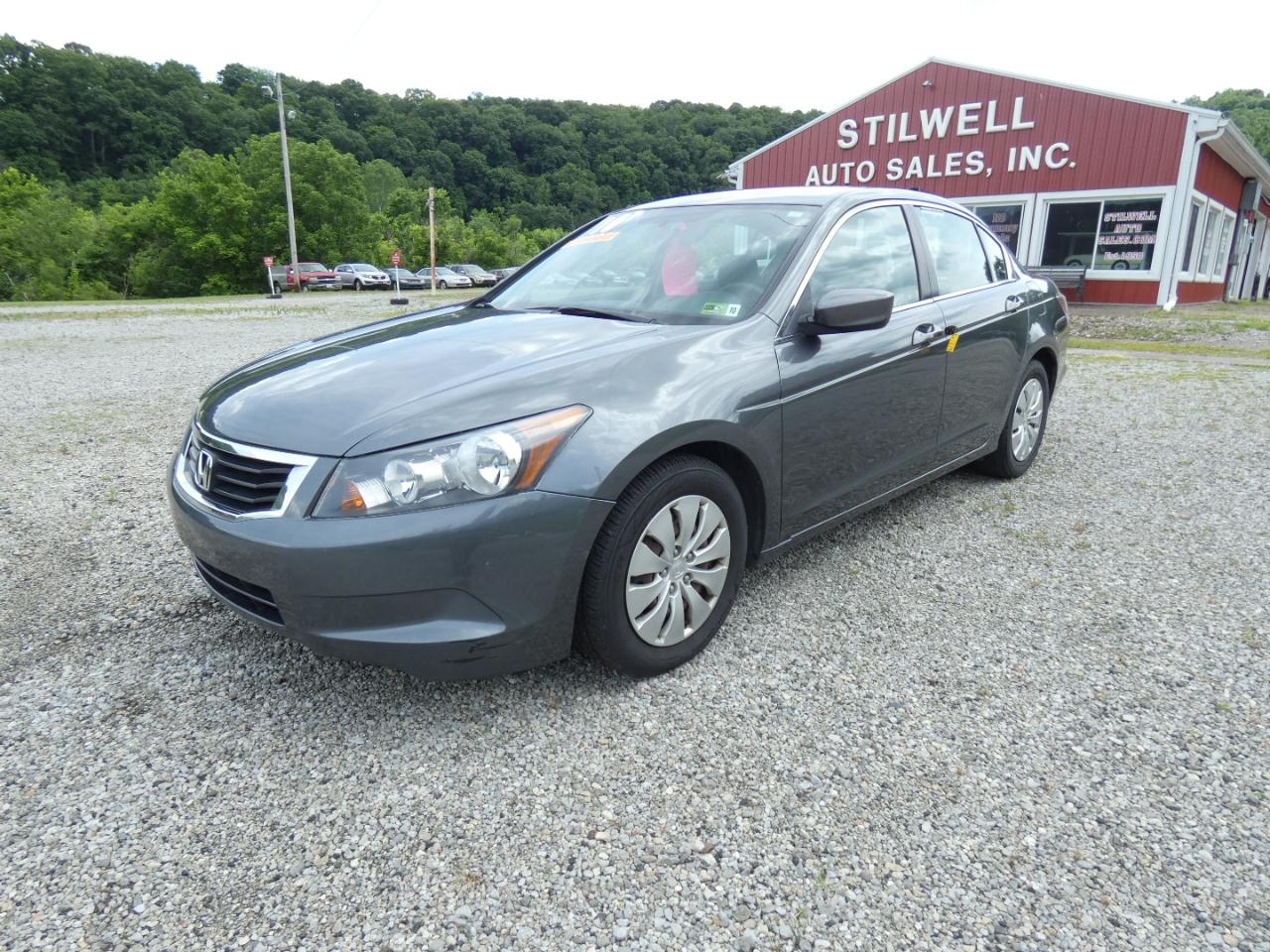 Honda Accord LX sedan AT 2010