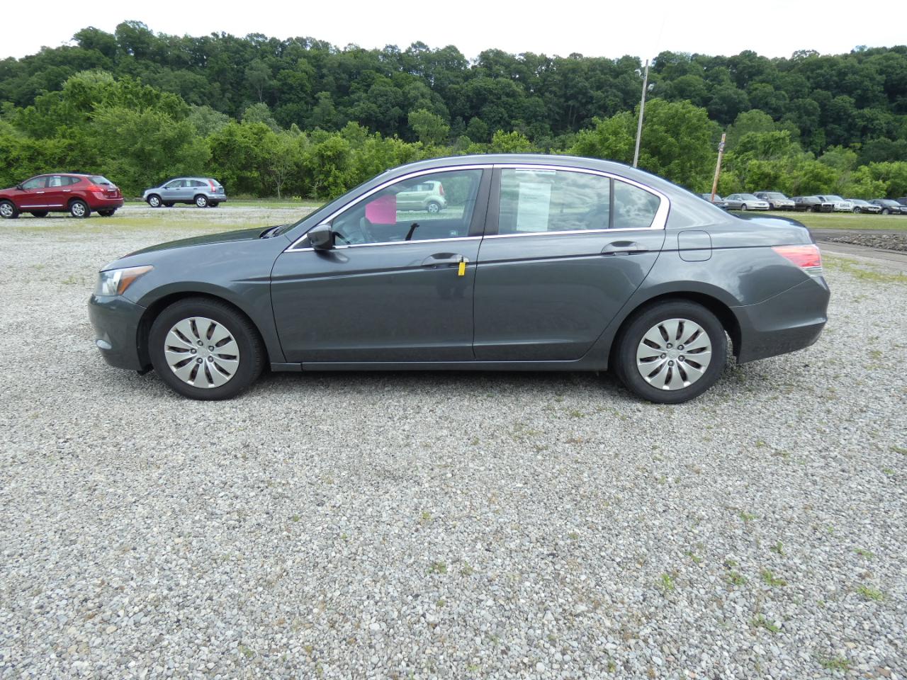 Honda Accord LX sedan AT 2010