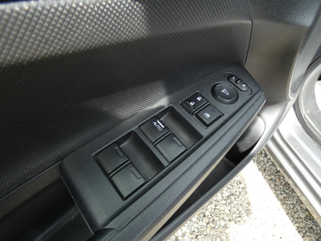 Honda Accord LX sedan AT 2010