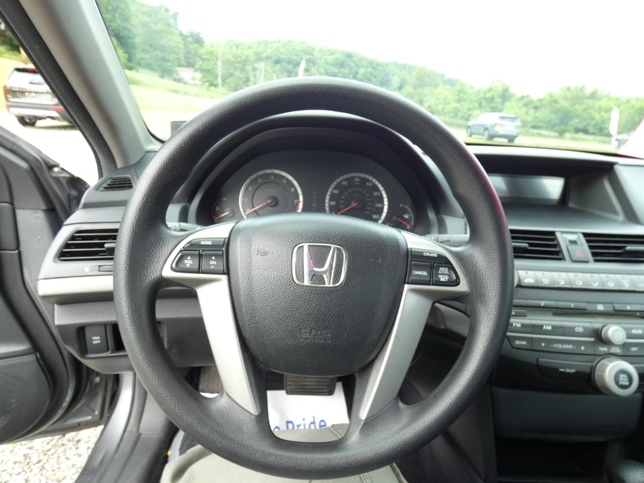 Honda Accord LX sedan AT 2010