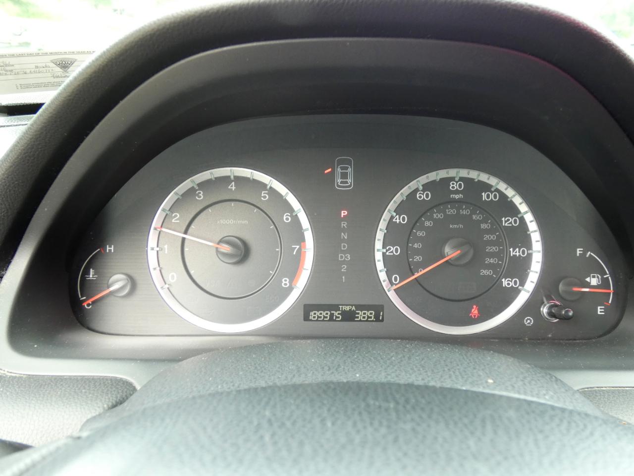 Honda Accord LX sedan AT 2010