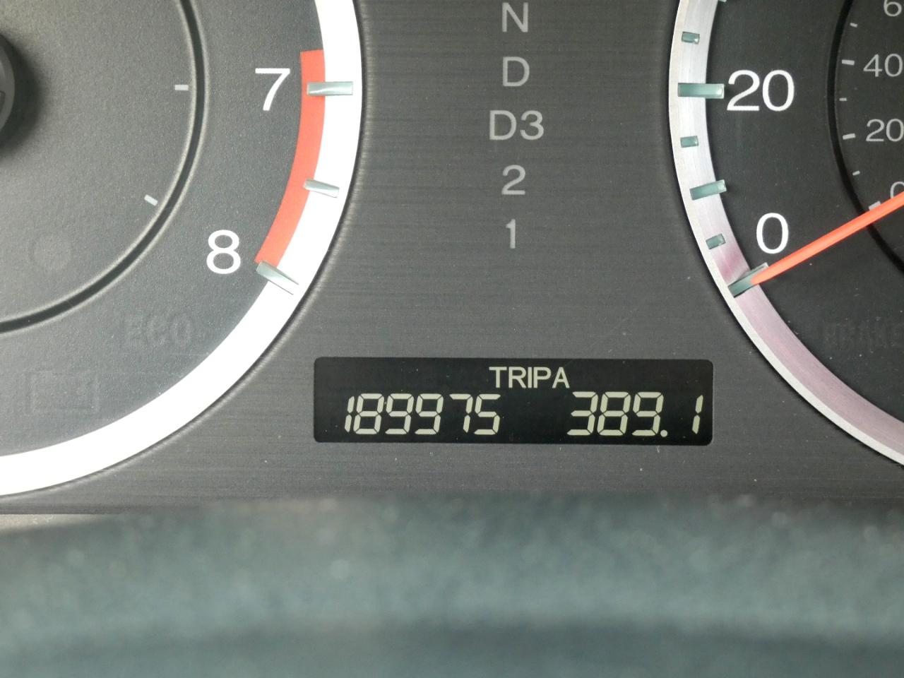 Honda Accord LX sedan AT 2010