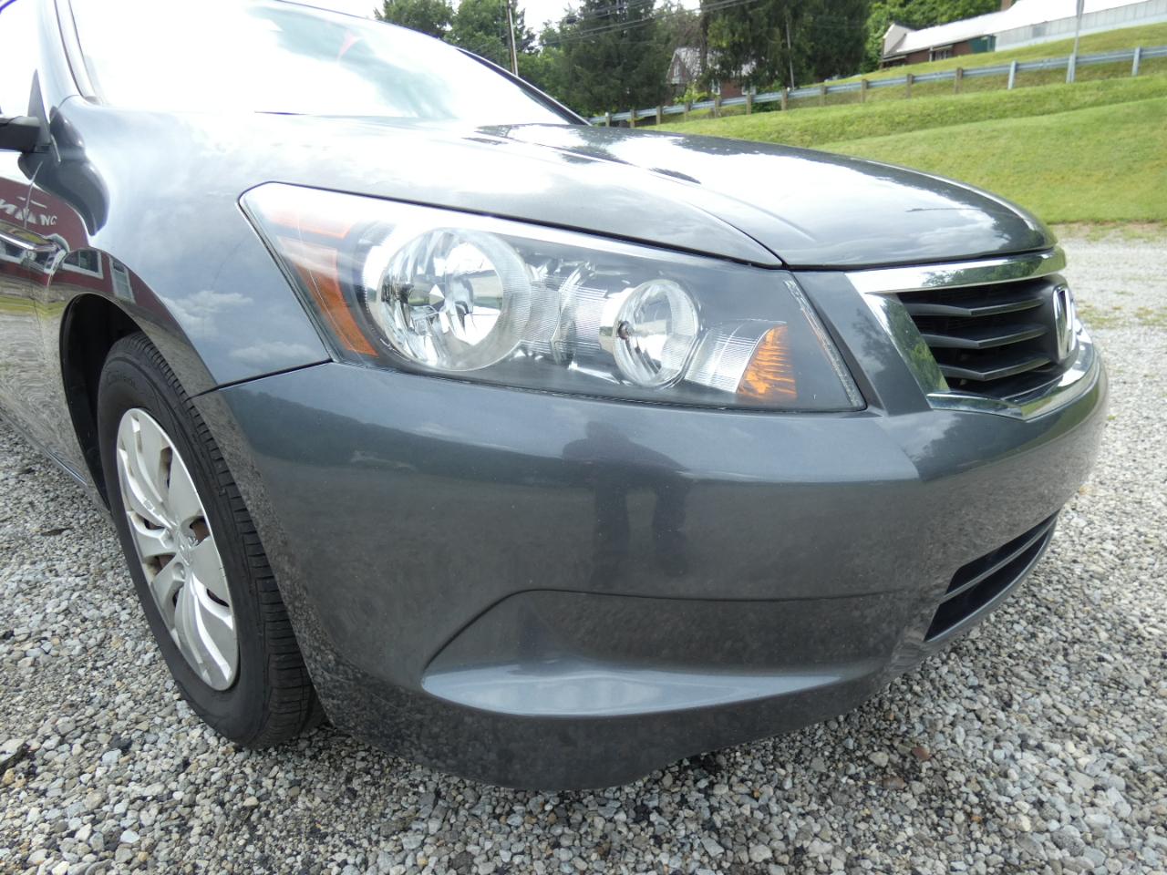 Honda Accord LX sedan AT 2010