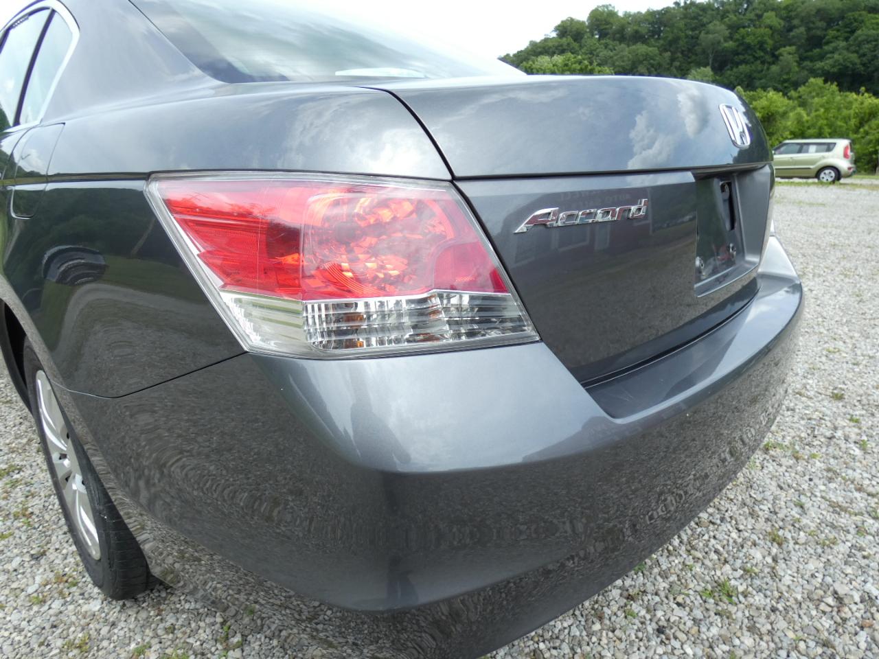 Honda Accord LX sedan AT 2010