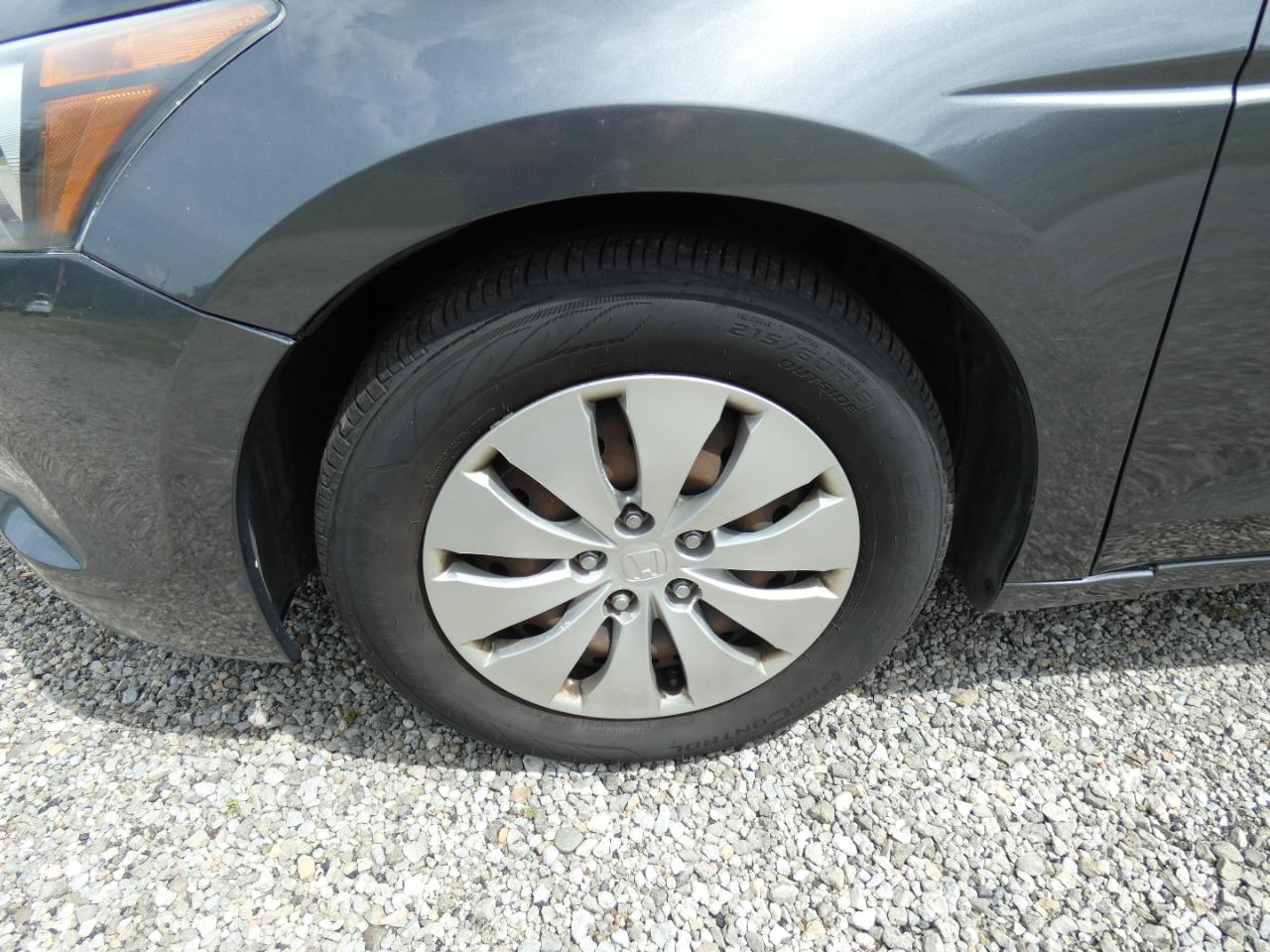 Honda Accord LX sedan AT 2010