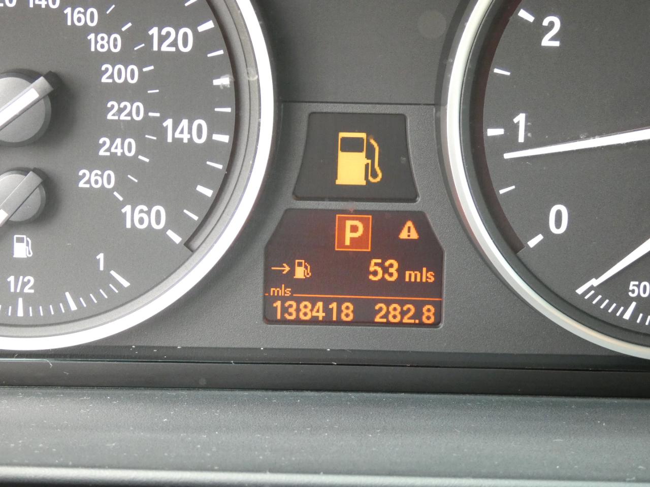 BMW 5-Series 528xi 2009