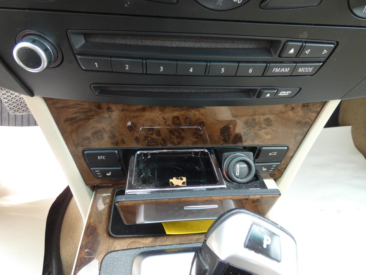 BMW 5-Series 528xi 2009