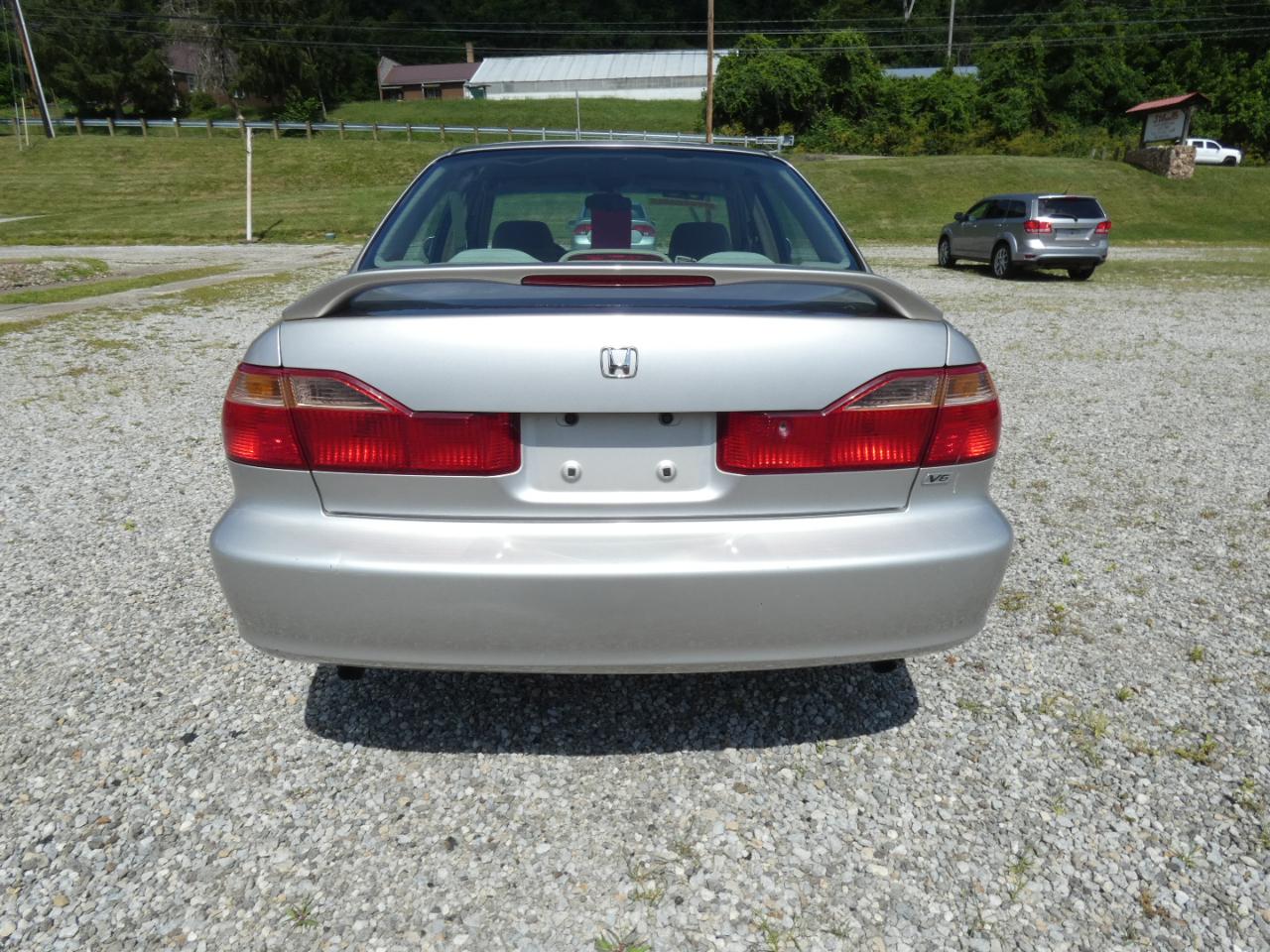 Honda Accord LX V6 sedan 1998