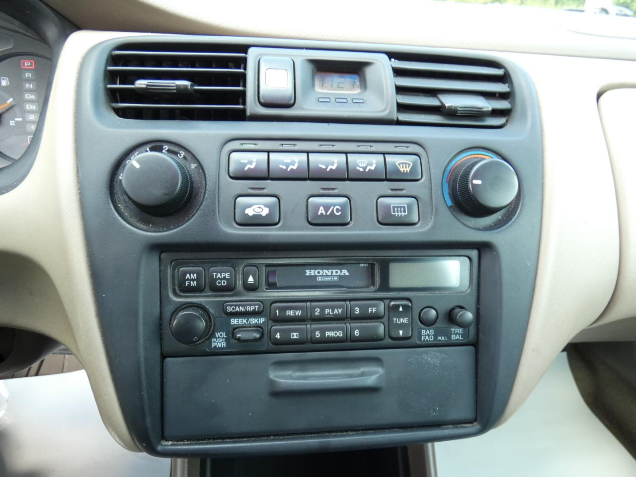 Honda Accord LX V6 sedan 1998