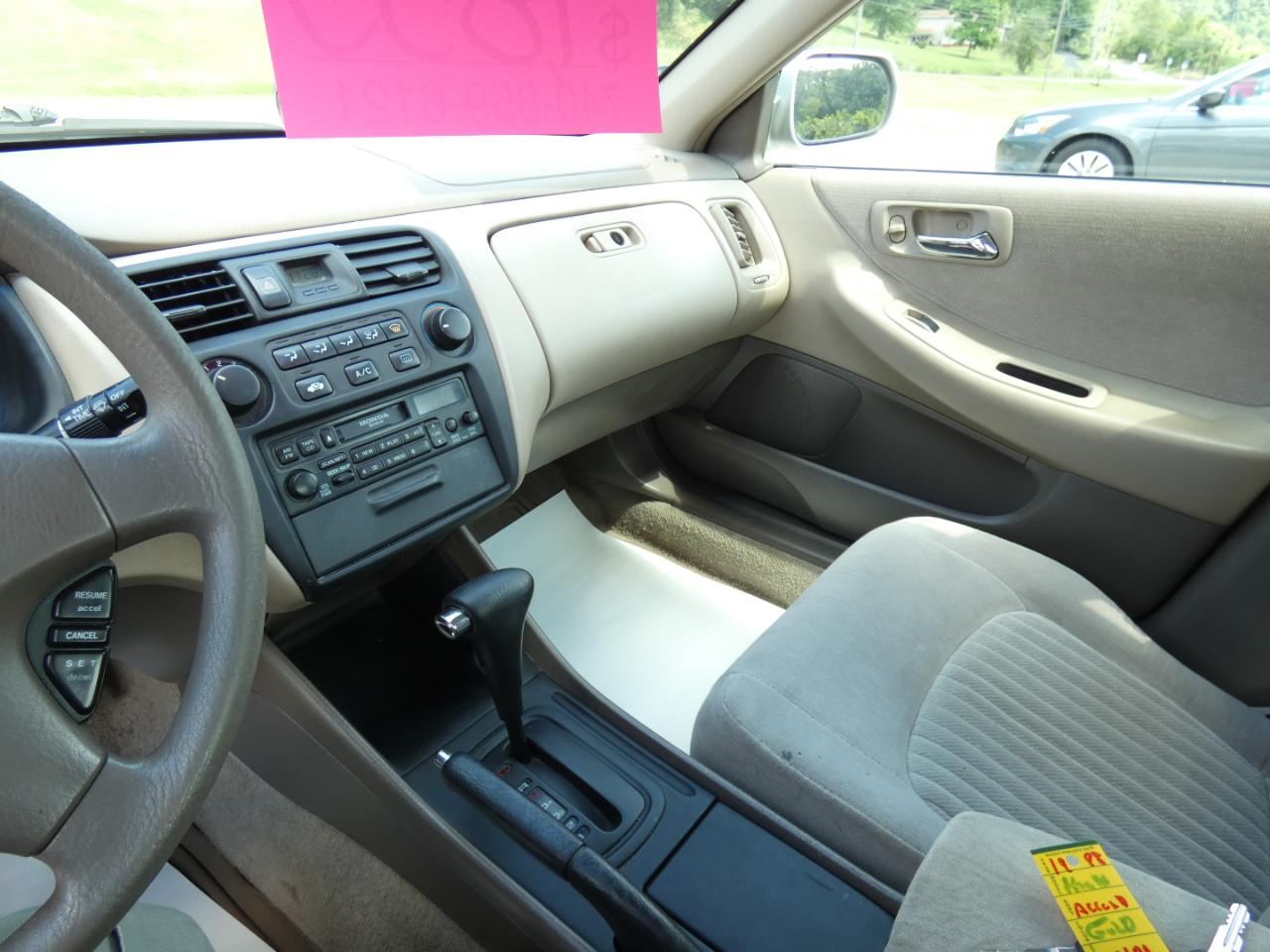 Honda Accord LX V6 sedan 1998