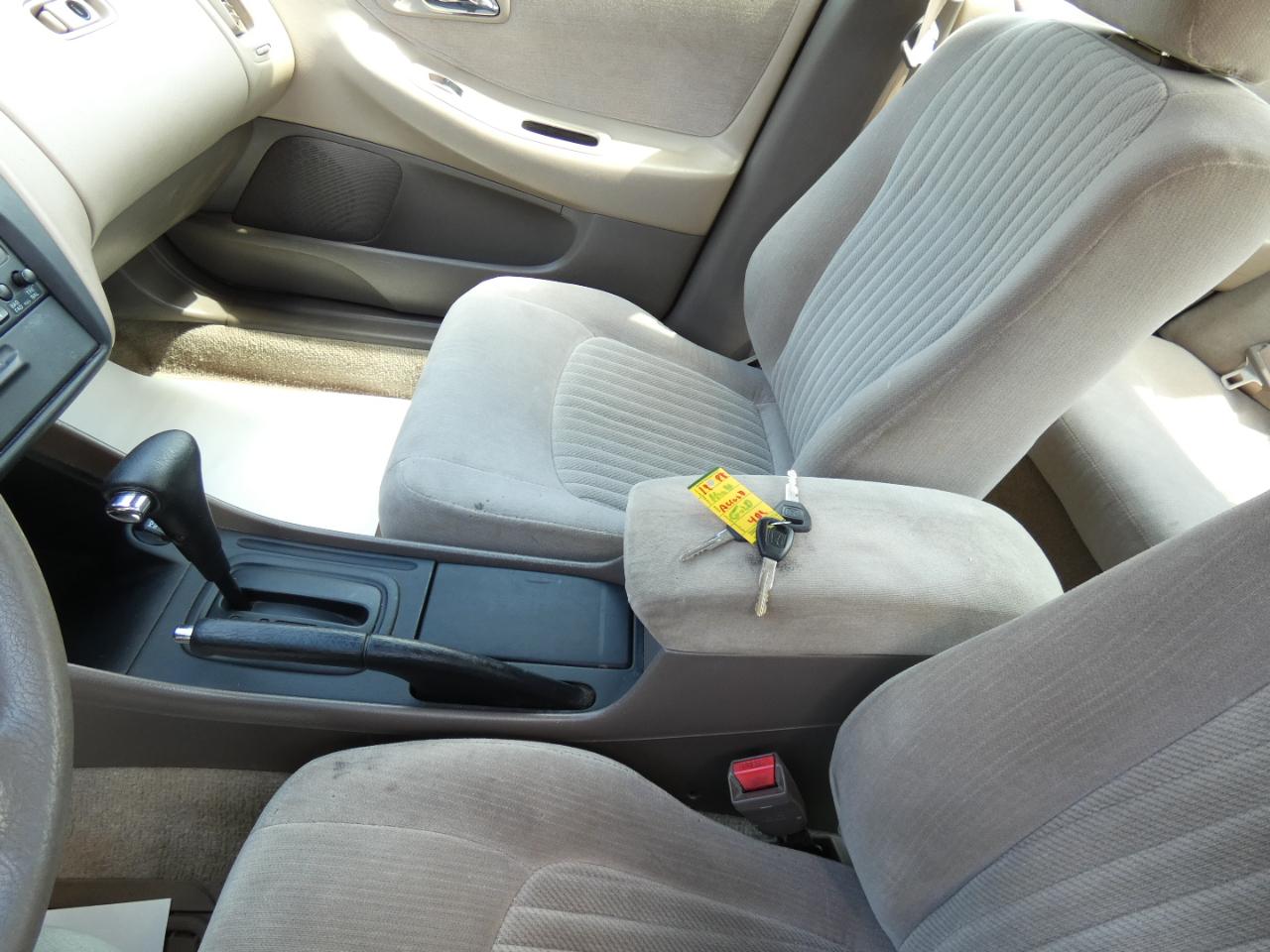 Honda Accord LX V6 sedan 1998