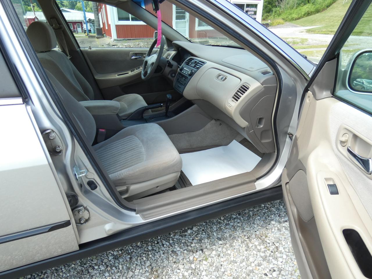 Honda Accord LX V6 sedan 1998