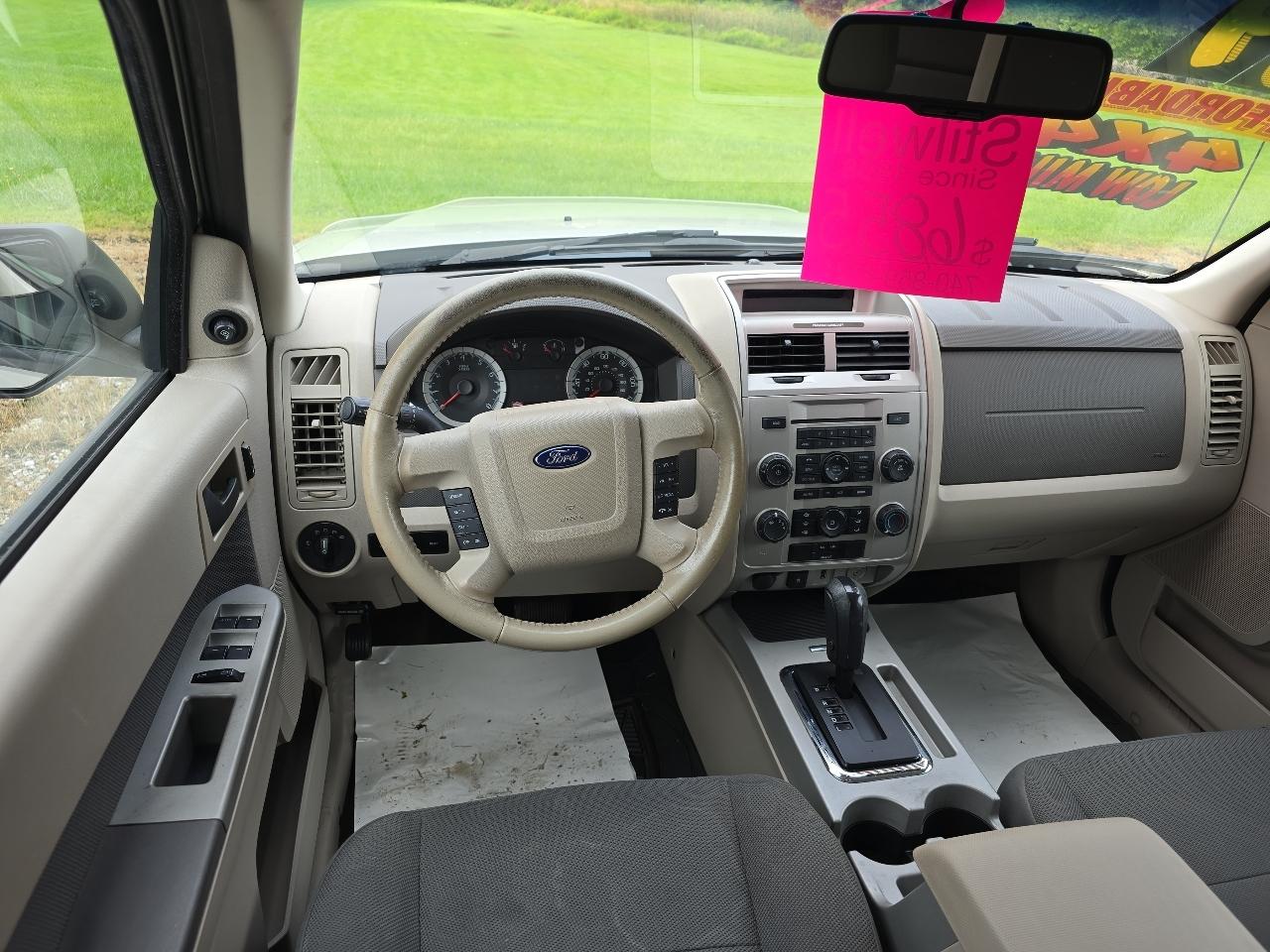 Ford Escape XLT 4WD V6 2009