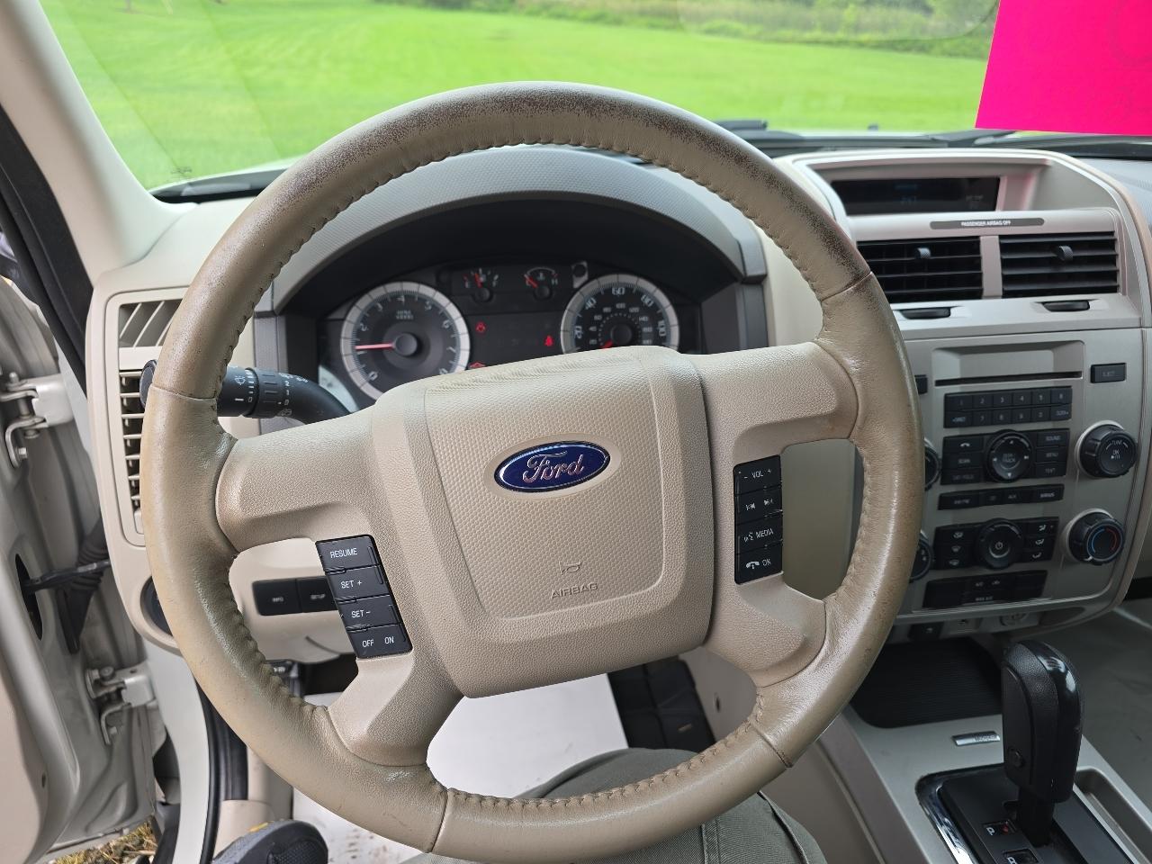 Ford Escape XLT 4WD V6 2009