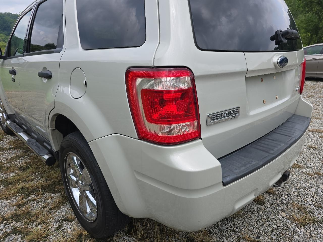 Ford Escape XLT 4WD V6 2009