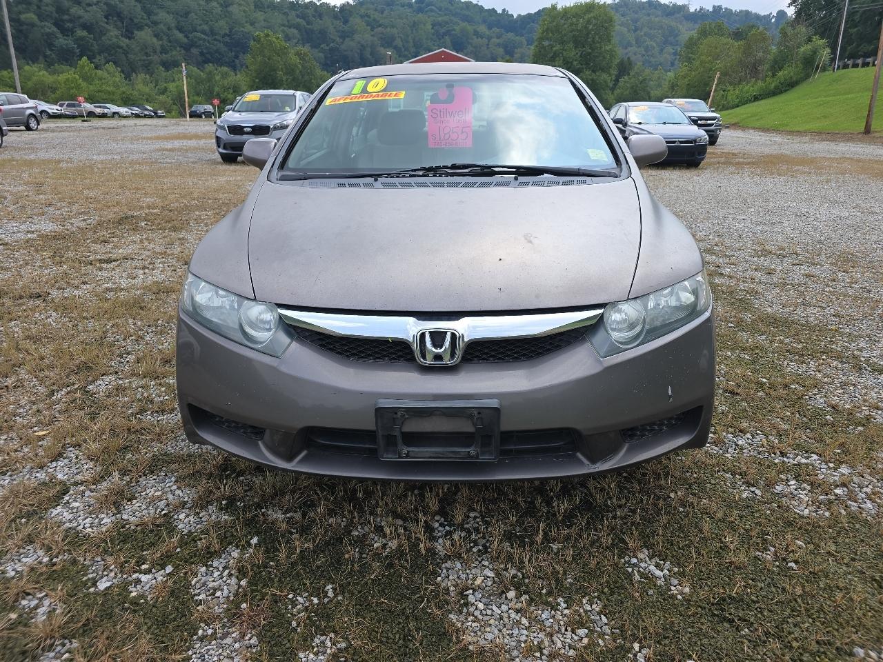 Honda Civic LX Sedan 5-Speed AT 2010
