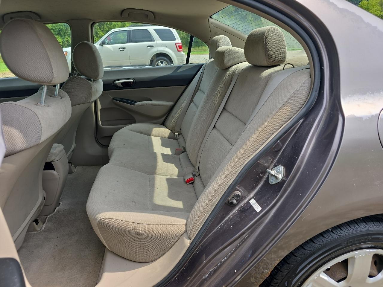 Honda Civic LX Sedan 5-Speed AT 2010