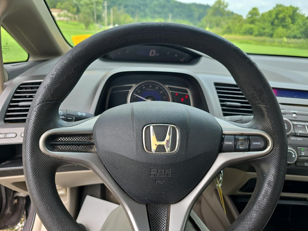 Honda Civic LX Sedan 5-Speed AT 2010