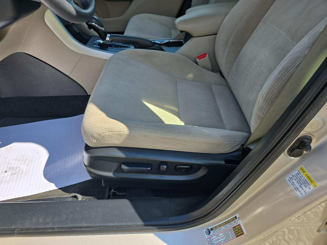 Honda Accord EX Sedan CVT 2013