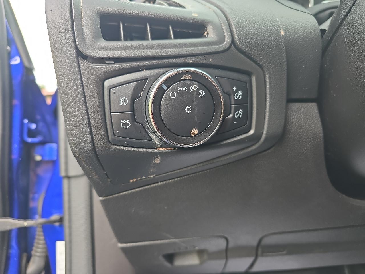 Ford Focus SE Hatch 2014