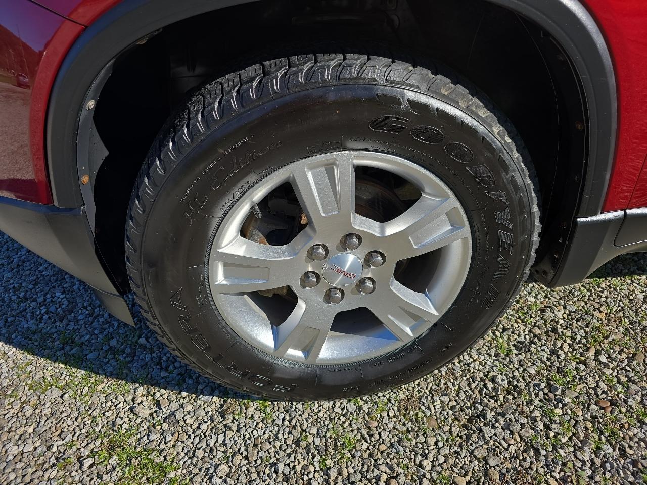 GMC Acadia SLE-2 AWD 2011