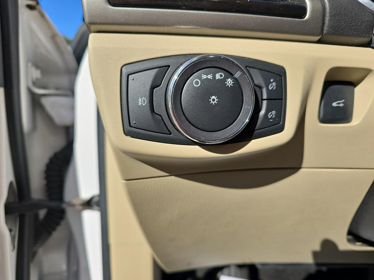 Ford Fusion SE 2015